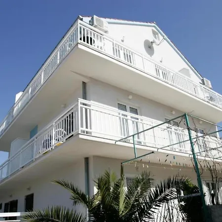 Trogrli - With Balcony * Χβαρ