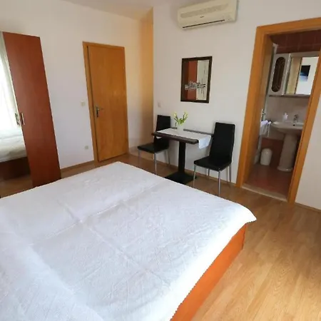 Trogrli - With Balcony *