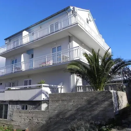 Appartement Trogrli - With Balcony