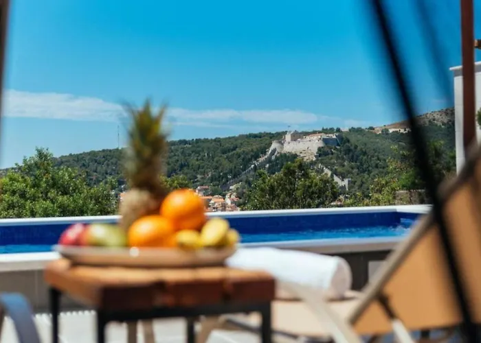 Trogrli - With Balcony Apartment Hvar Town