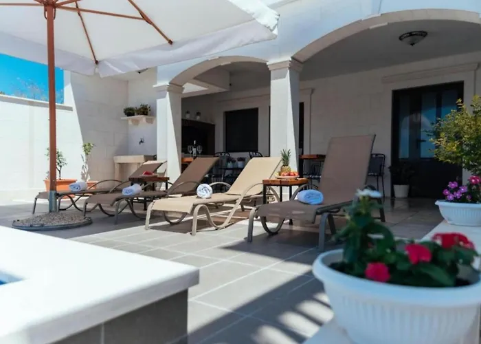 Trogrli - With Balcony * هفار